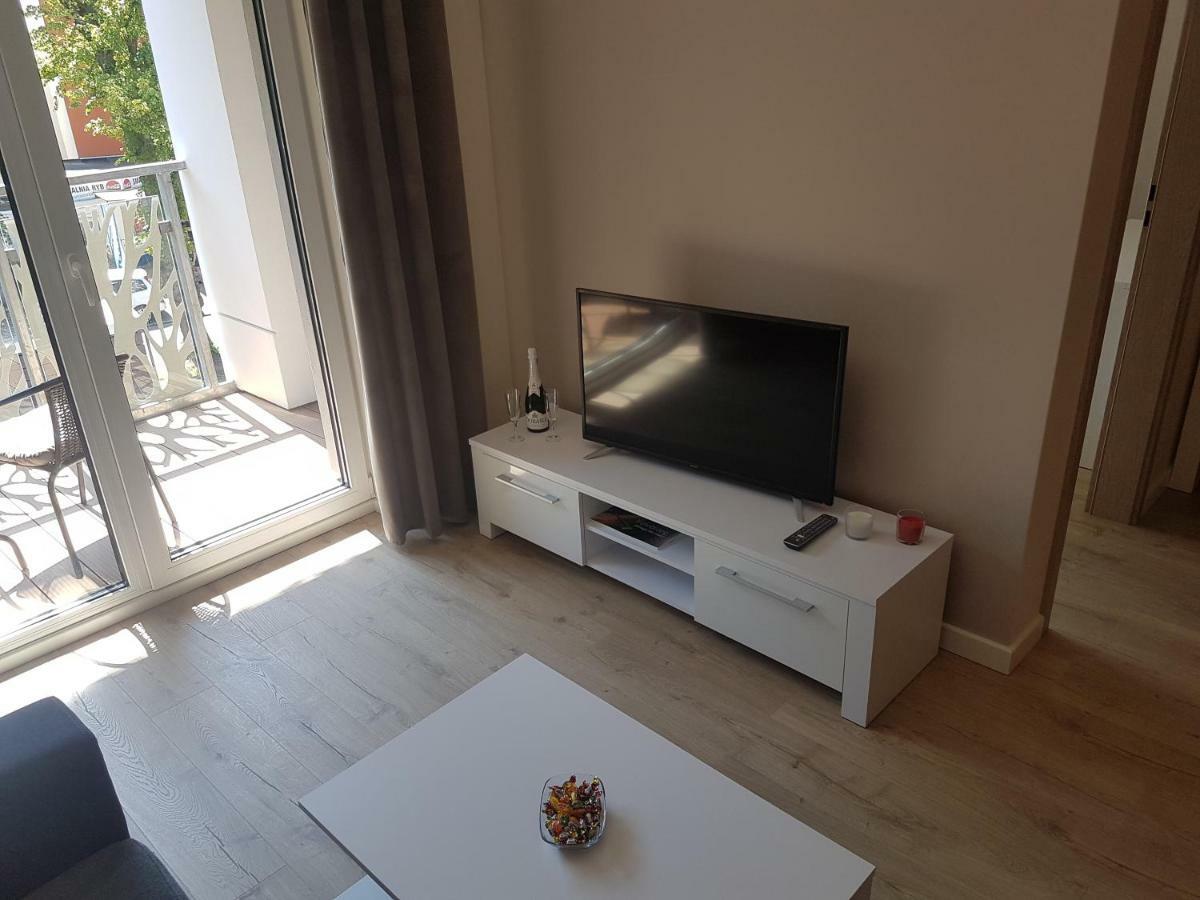 Apartament Baltyk Nadmorskie Tarasy Z Parkingiem Kołobrzeg Esterno foto