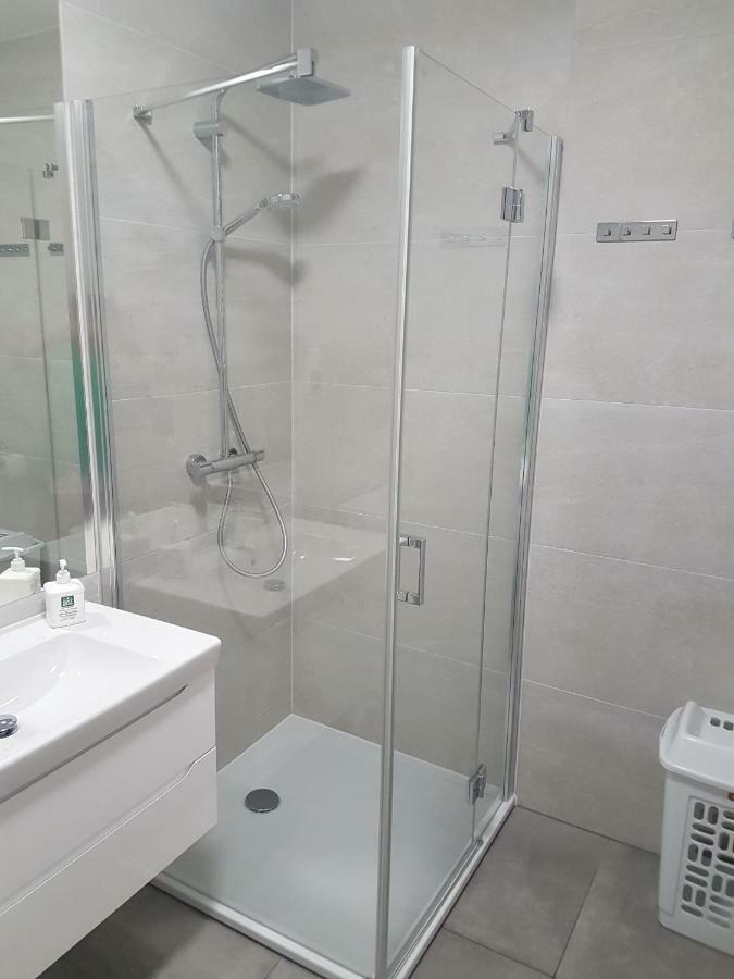Apartament Baltyk Nadmorskie Tarasy Z Parkingiem Kołobrzeg Esterno foto