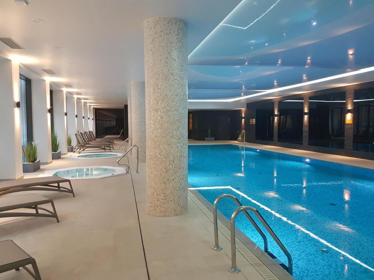 Apartament Baltyk Nadmorskie Tarasy Z Parkingiem Kołobrzeg Esterno foto