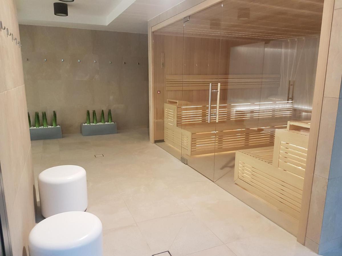 Apartament Baltyk Nadmorskie Tarasy Z Parkingiem Kołobrzeg Esterno foto